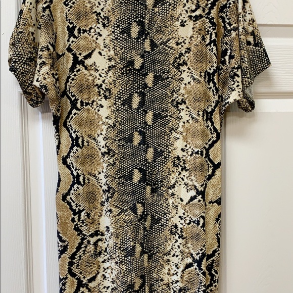 FASHION NOVA DRESS - Picture 5 of 5